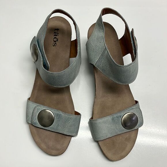 Taos Women’s Blue Textured Leather Velcro Two Strap Ankle Strap Wedge- 42 (10) - Picture 1 of 16